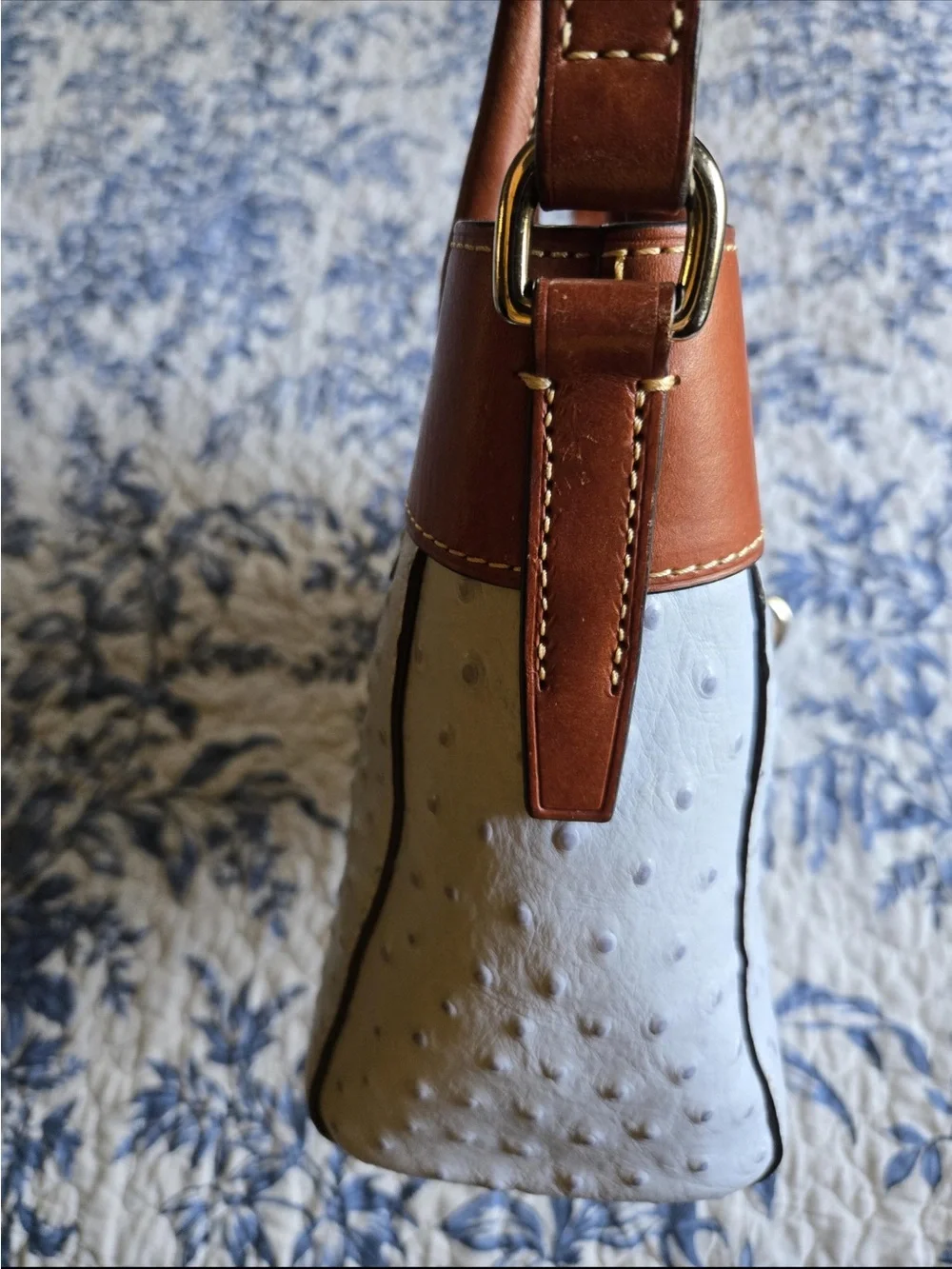 Dooney & Bourke
Beautiful light blue Ostrich 
Leather Satchel with Brown Triim - Picture 13 of 16